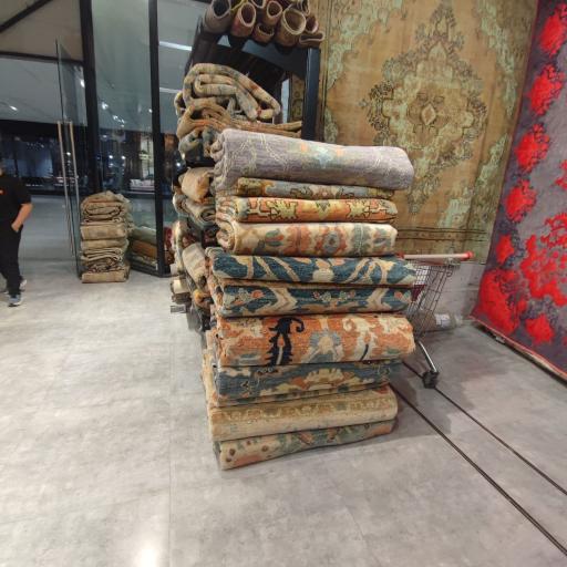 عکس فرش مدرن امیرخیز (شعبه ایرانمال)