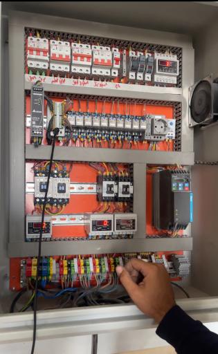 عکس برق صنعتی و سیم پیچی محمدی