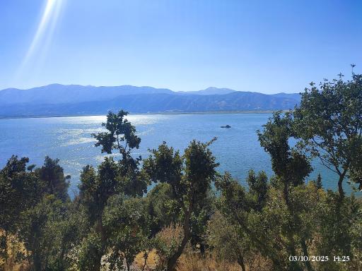 عکس دریاچه زریبار