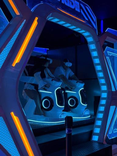 عکس شهربازی پلانیا