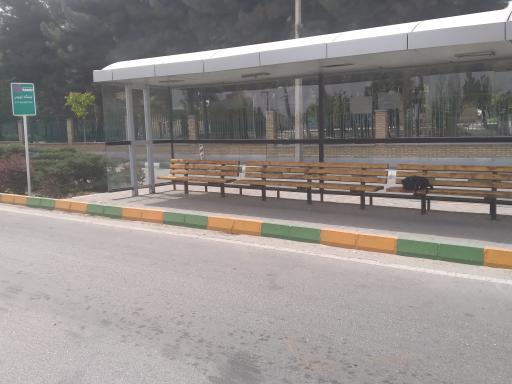 عکس ایستگاه اتوبوس دانشگاه فرهنگیان