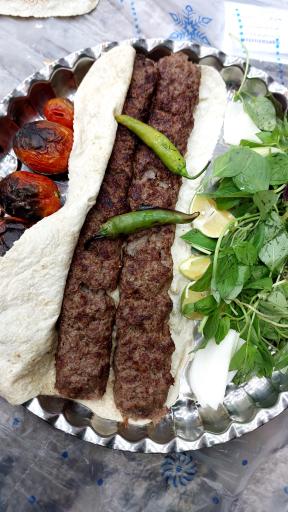 عکس کباب سرای عمورحیم