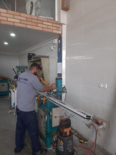 عکس درب و پنجره دوجداره اسکای وین واحدیان