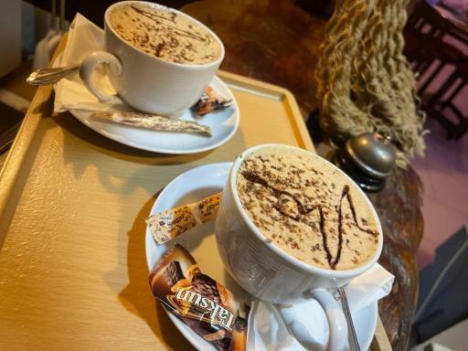 عکس کافی شاپ مدرن