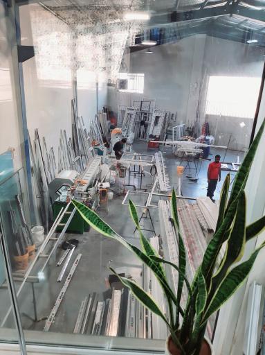 عکس درب و پنجره دوجداره اسکای وین واحدیان