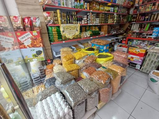 عکس فروشگاه حقیقت 1 (امین نیا)