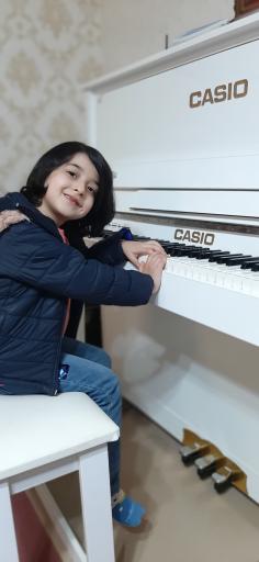 عکس آموزشگاه موسیقی نیاک موزیک