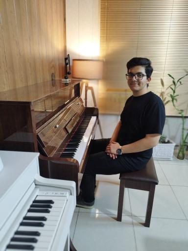 عکس آموزشگاه موسیقی نیاک موزیک