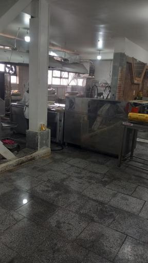 عکس رستوران و بیرون بر شریف 