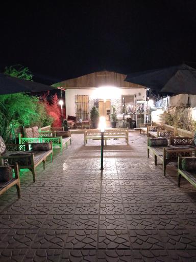 سرای سنتی نسل زیتون