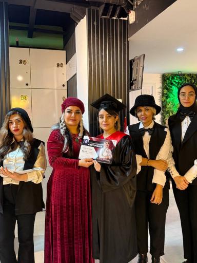 عکس سالن زیبایی و آرایشگری ماهان