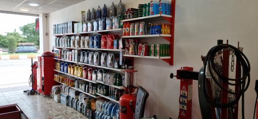 عکس تعویض روغن و لاستیک رضا