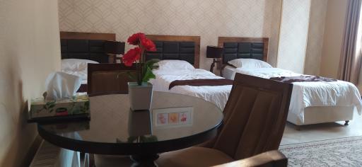 عکس هتل آپارتمان کوروش