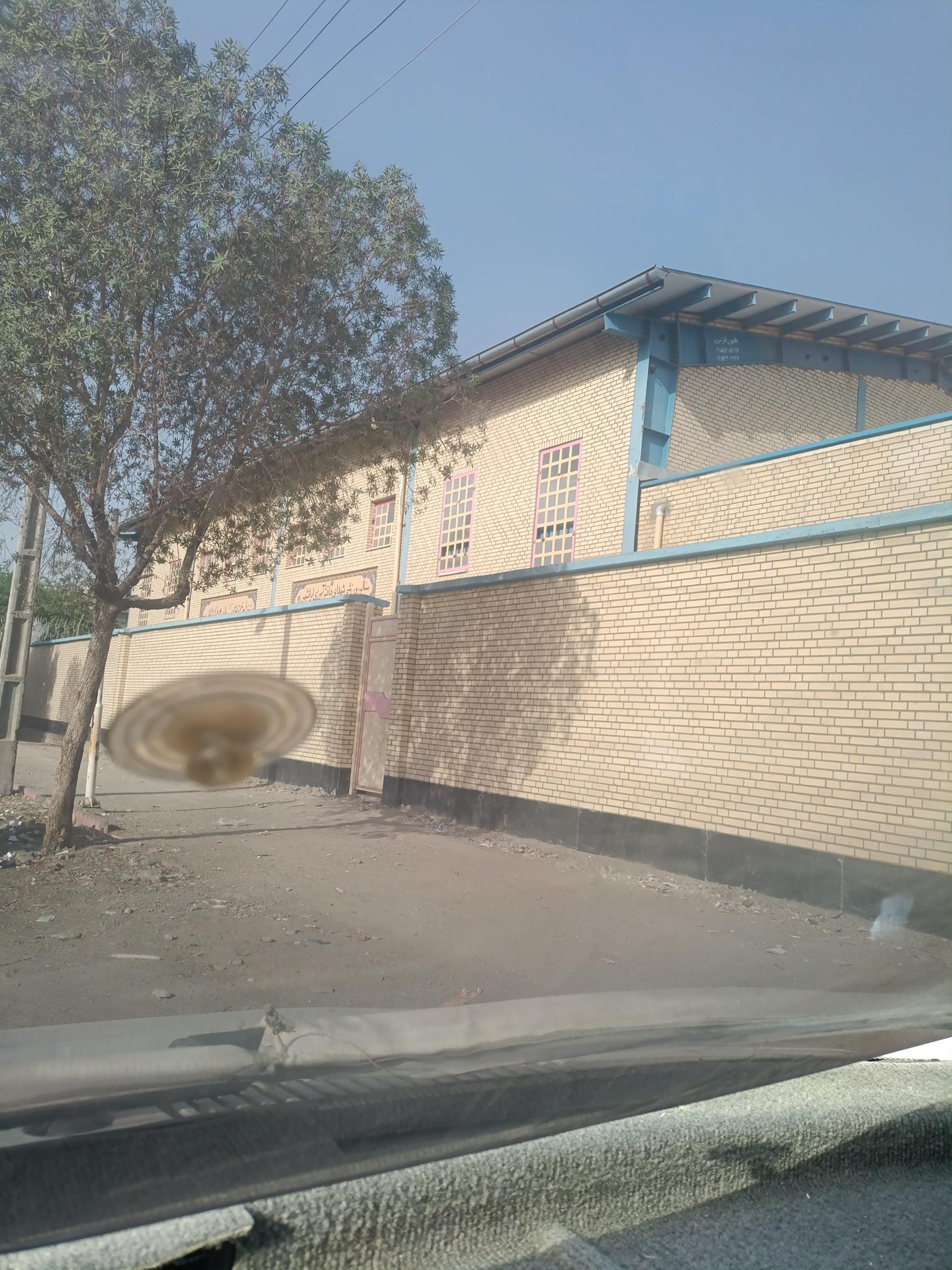 عکس دبیرستان دخترانه پروین اعتصامی 