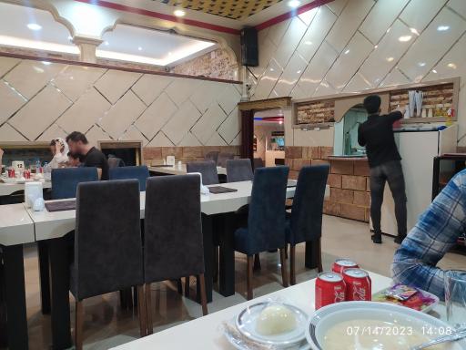 عکس رستوران حاج عیسی