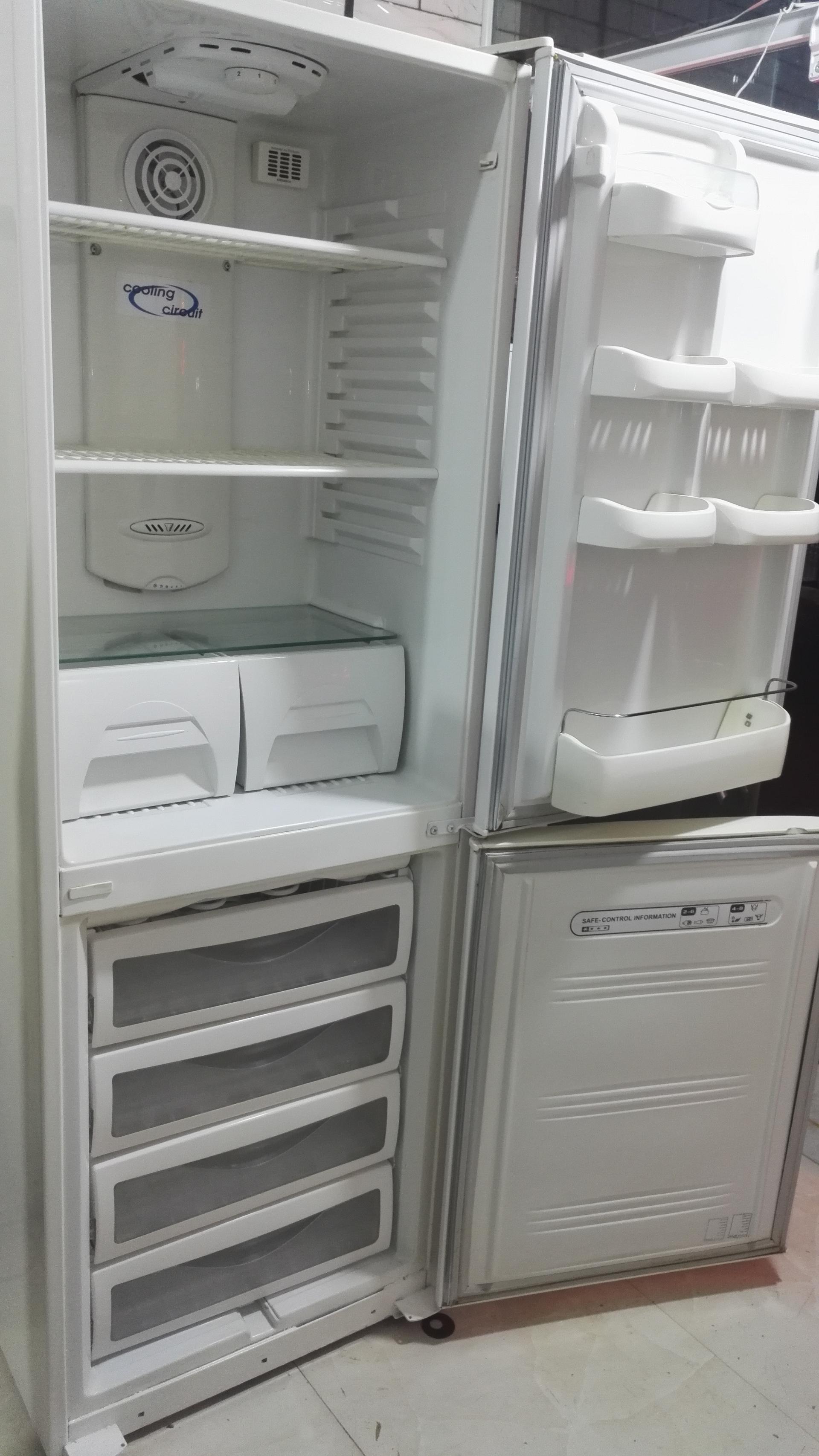 عکس خدمات فنی مهندسی علی