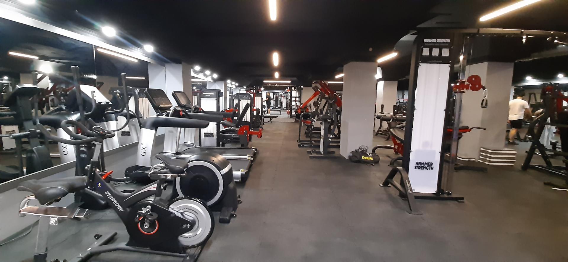 عکس باشگاه بدنسازی بی ام فیت