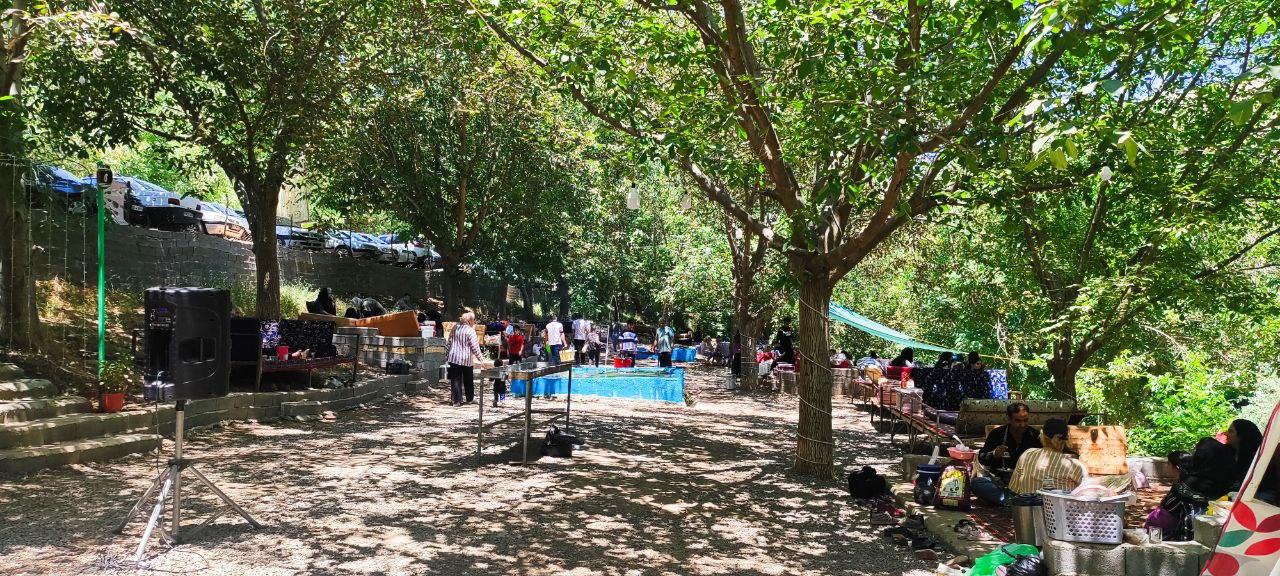 عکس باغچه و رستوران سنتی سهراب 