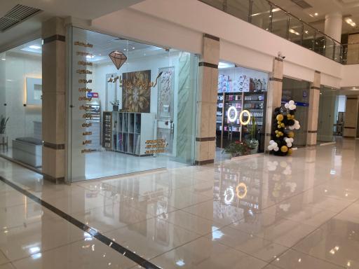 عکس مجتمع تجاری نیایش