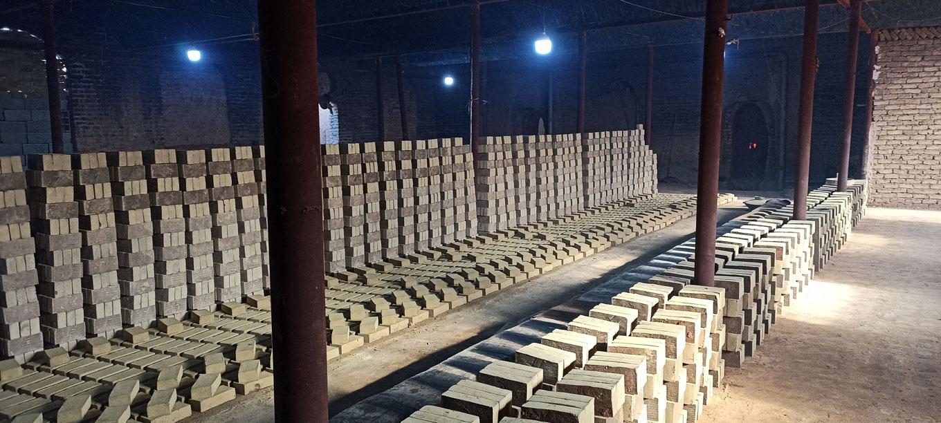 عکس کارخانه آجر پارسه