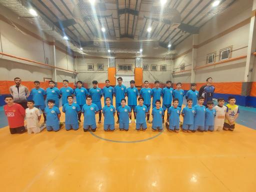 عکس دبیرستان غیردولتی پسرانه نُخبینو