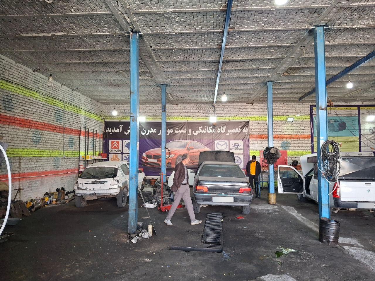 عکس تعمیرگاه مکانیکی هادی مدرن 