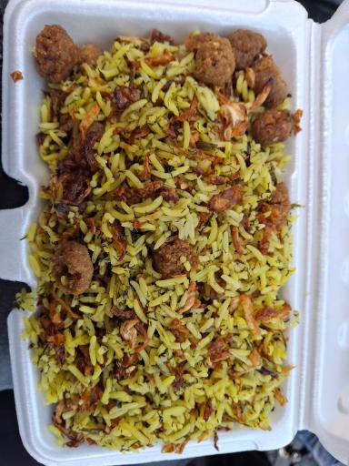 عکس آش فروشی حاج نواز