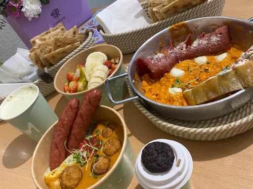 عکس کافه اِن اِم