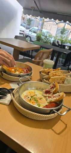 عکس کافه اِن اِم