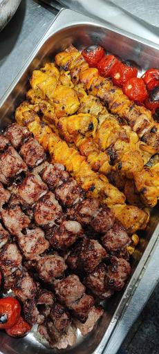 عکس طاهافود تهیه غذای طاها