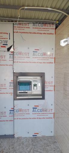 عکس خودپرداز بانک دی