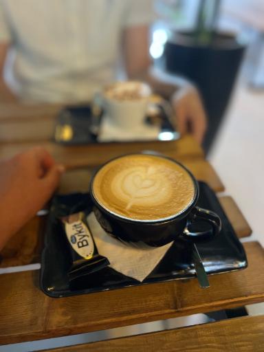 عکس کافی شاپ آتور