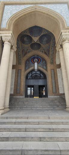 عکس بانک تجارت (میدان امام خمینی تهران)