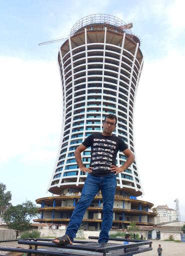 عکس دفتر مرکزی هتل قو