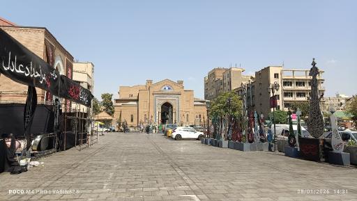 عکس بانک تجارت میدان امام خمینی