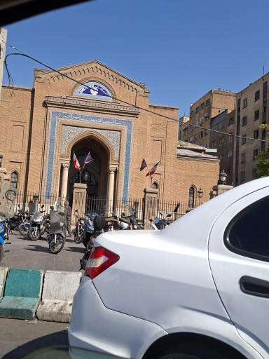 عکس بانک تجارت میدان امام خمینی