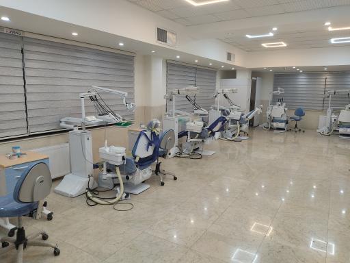 عکس کلینیک دندانپزشکی ایلیا