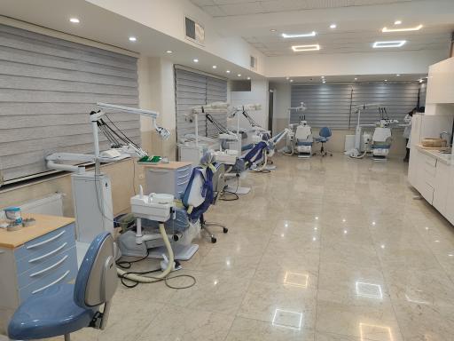 عکس کلینیک دندانپزشکی ایلیا