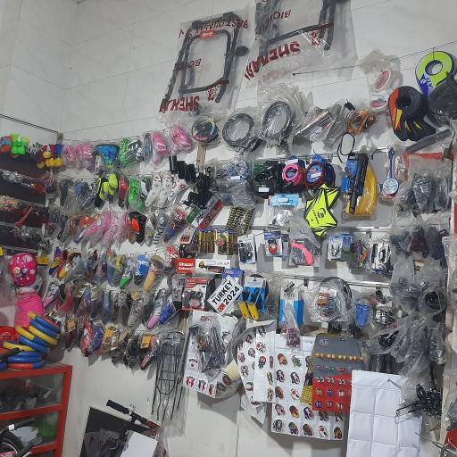 عکس دوچرخه آراز چرخ