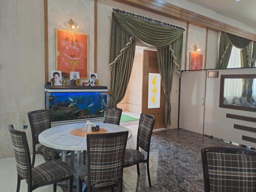 عکس رستوران لاله