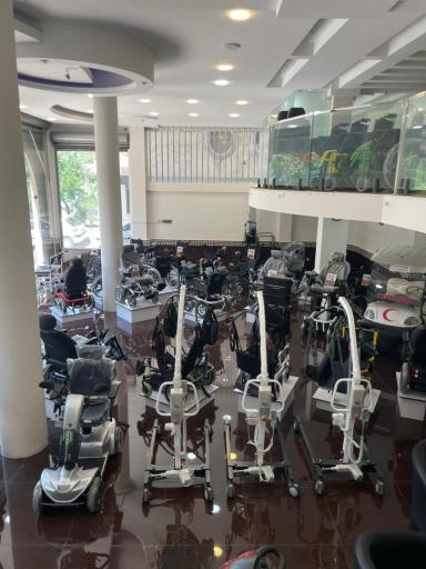 عکس نمایشگاه مرکزی شرکت مهندسی فراتک