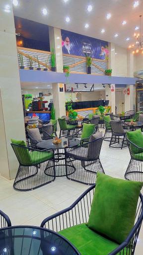 عکس کافه رستوران بادوست