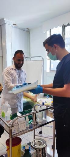 عکس تزریقات و پانسمان