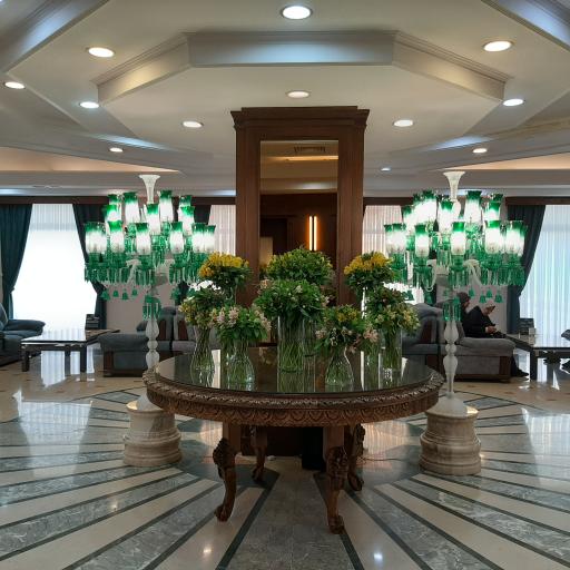 عکس هتل قصرالضیافه مشهد