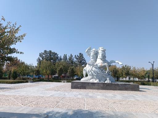 عکس ورودی آرامگاه فردوسی