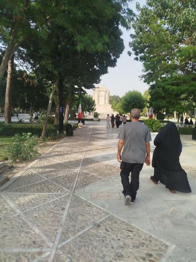 عکس ورودی آرامگاه فردوسی