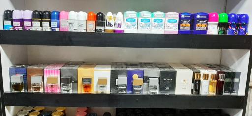 عکس فروشگاه شب شکن