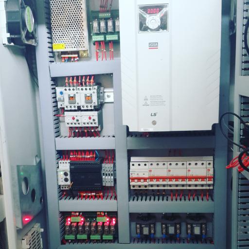 عکس برق و صنعت نوآوران 