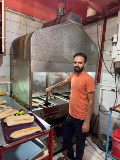 عکس ساندویچی سلف سرویس پرپیمون