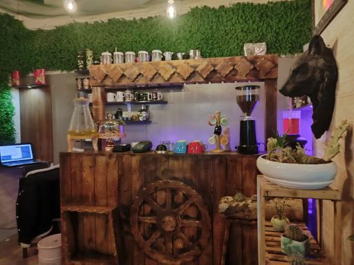 عکس کافه ولف